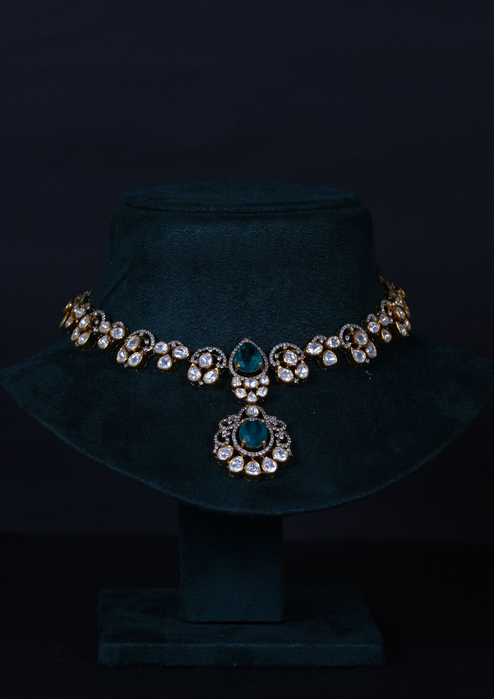 Elegant Polki Emerald Necklace with Earings in 92.5 Silver