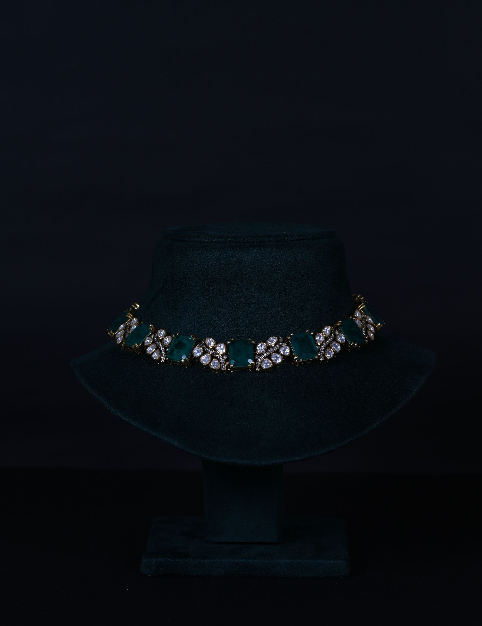 Imperial Russian Emerald Polki Necklace Set in 92.5 Sterling Silver